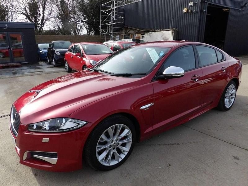 Used Jaguar XF R-Sport 200 HP (147 kW) 2014 Red Sedan