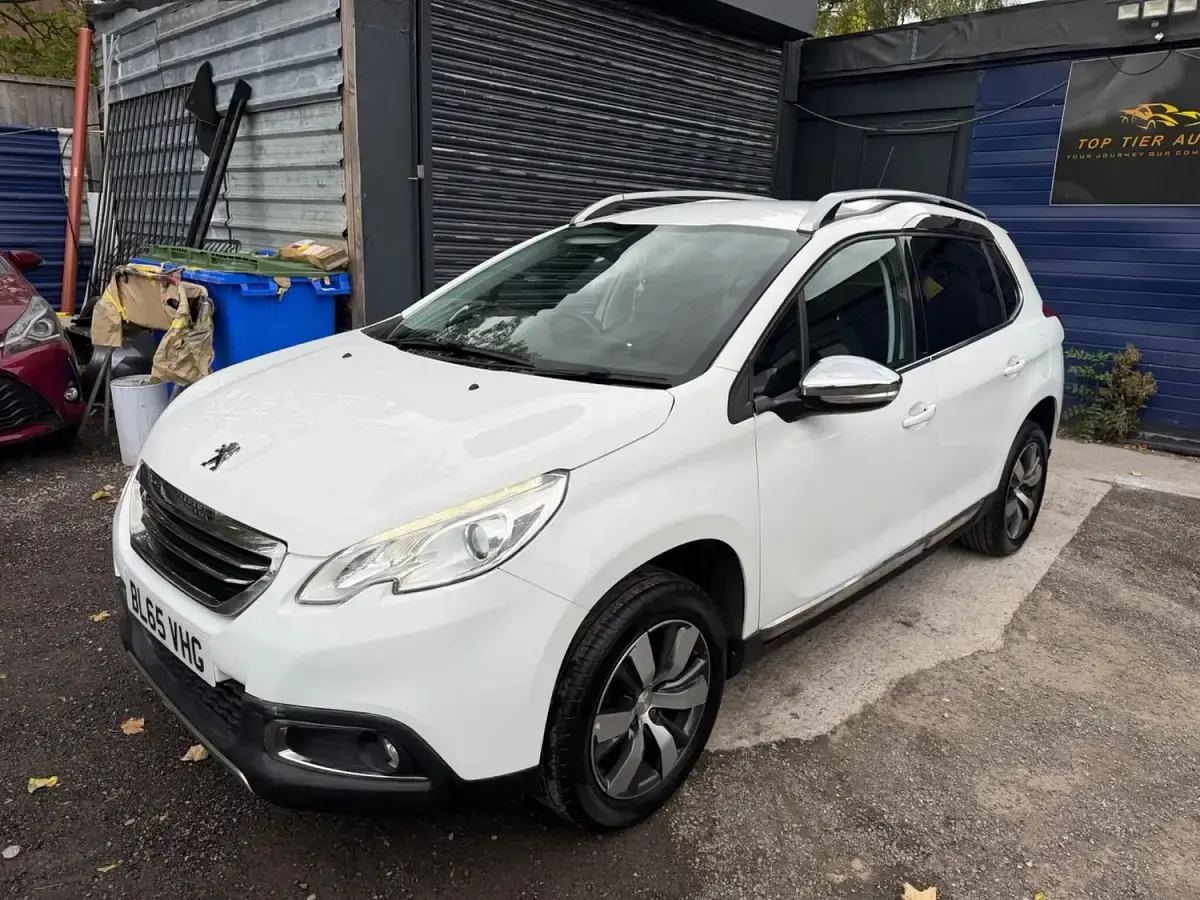 Used Peugeot 2008 Allure 97 HP (71 kW) 2016 White SUV