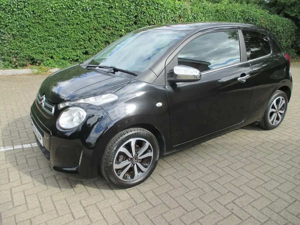 Used Citroën C1 Flair 82 HP (60 kW) 2016 Black Hatchback