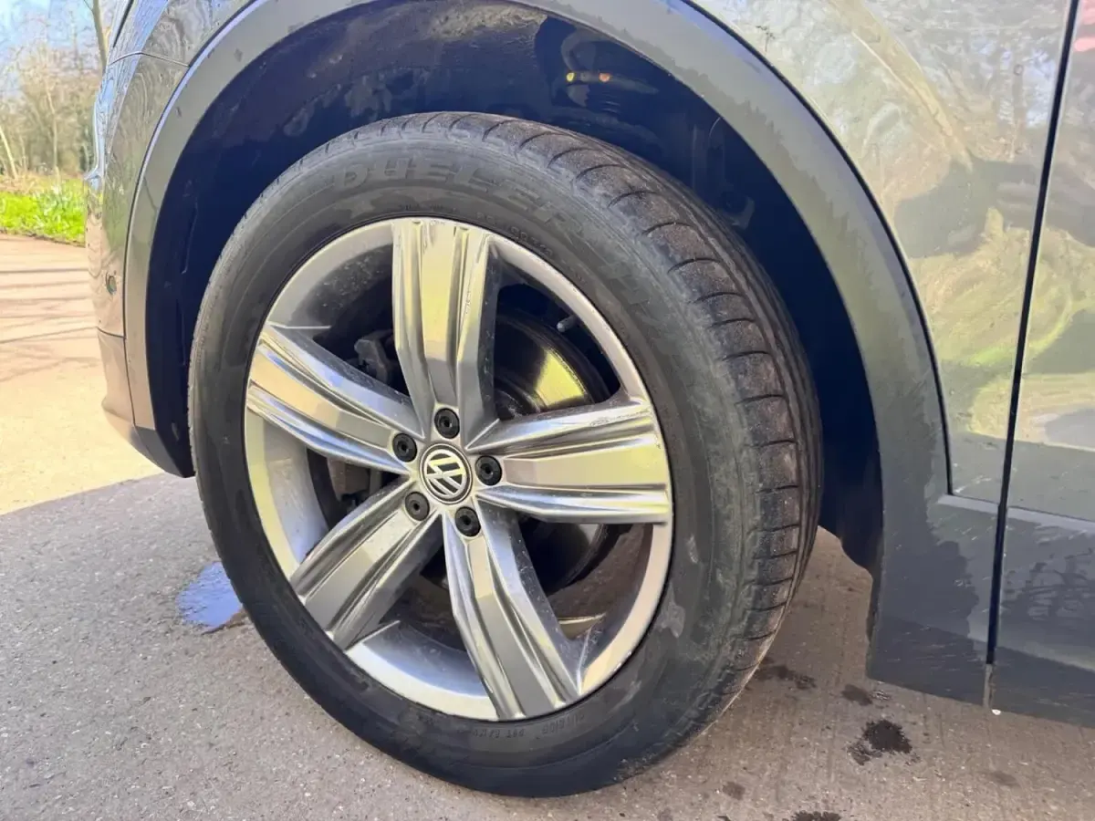 Używany VW Tiguan SEL 180 KM (132 kW) 2017 Szary SUV