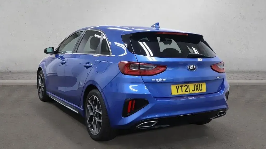 Used Kia Ceed GT-Line 134 HP (98 kW) 2021 Blue Hatchback