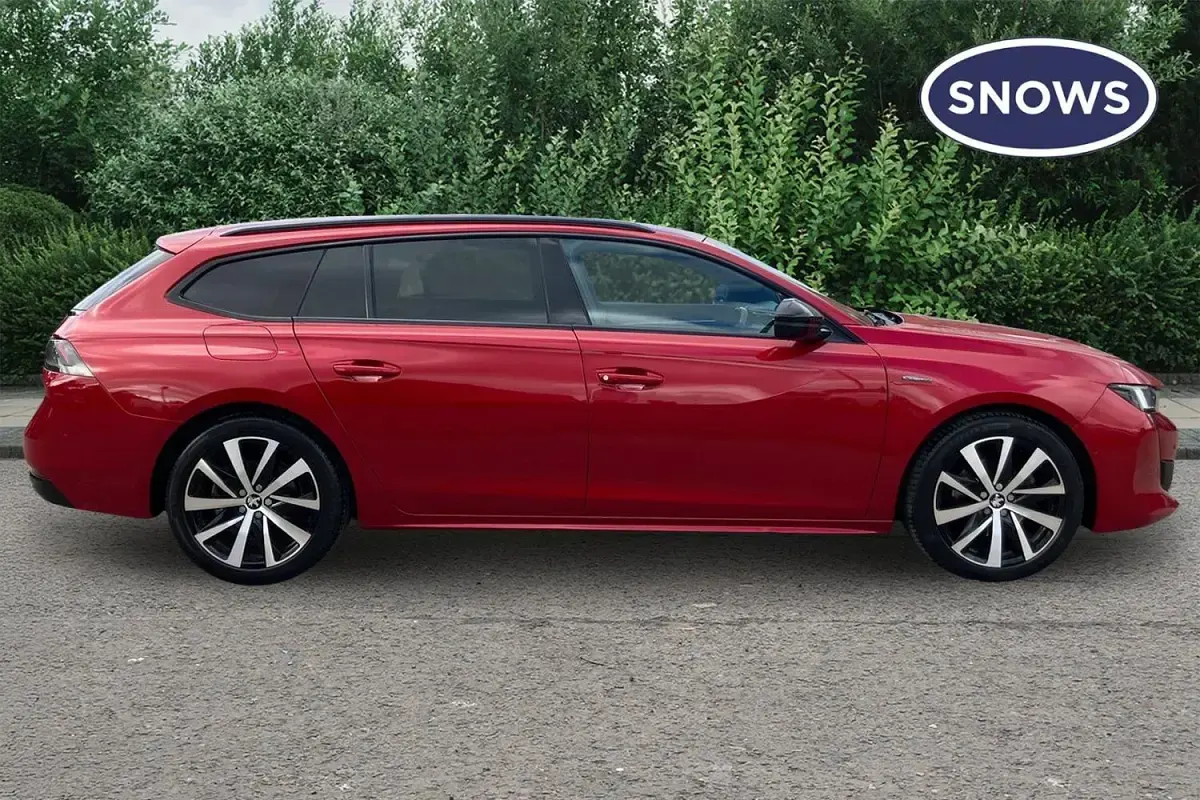 Used Peugeot 508 GT-line 131 HP (96 kW) 2020 Red Estate