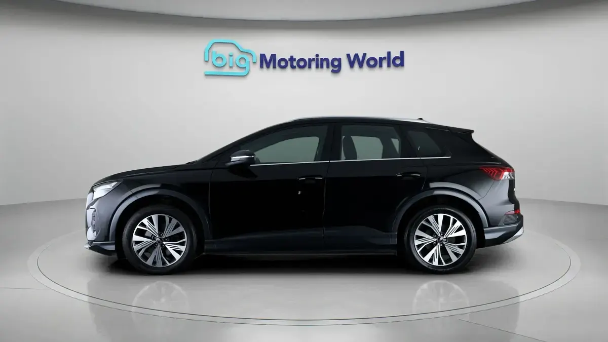 Used Audi Q4 e-tron Sport 125 kW (170 HP) 2022 Black SUV