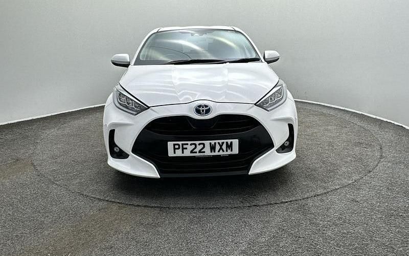 Used Toyota Yaris Hybrid Design 116 HP (85 kW) 2025 Hatchback