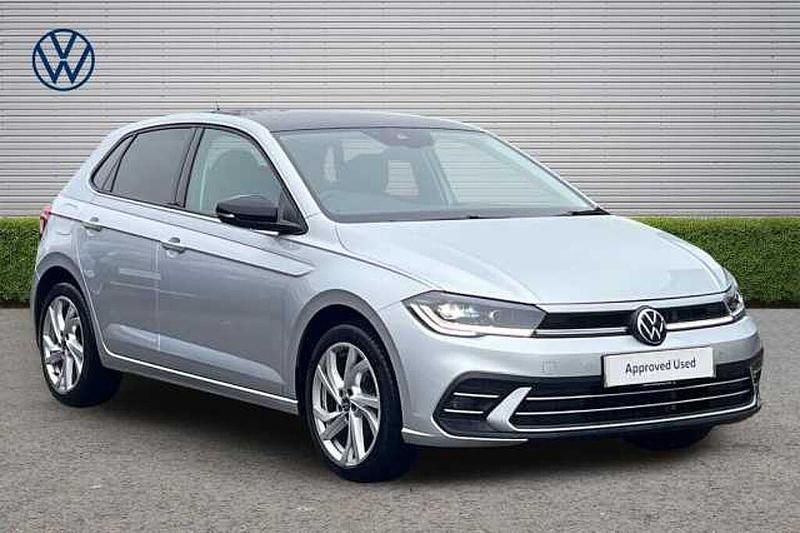 Used VW Polo Style 95 HP (69 kW) 2024 Silver Hatchback