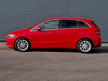 Used Mercedes B200 Executive 150 HP (110 kW) 2021 Red MPV