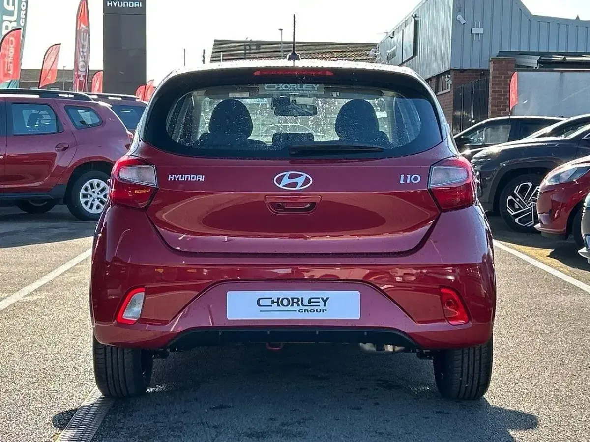 New Hyundai i10 Advanced 63 HP (46 kW) 2026 Red Hatchback
