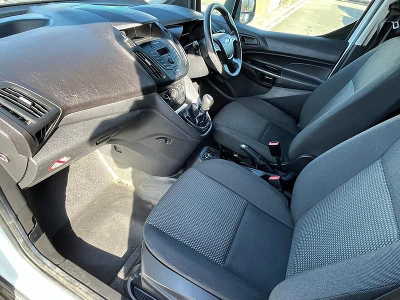 Used Ford Transit Connect 100 HP (73 kW) 2016 White MPV