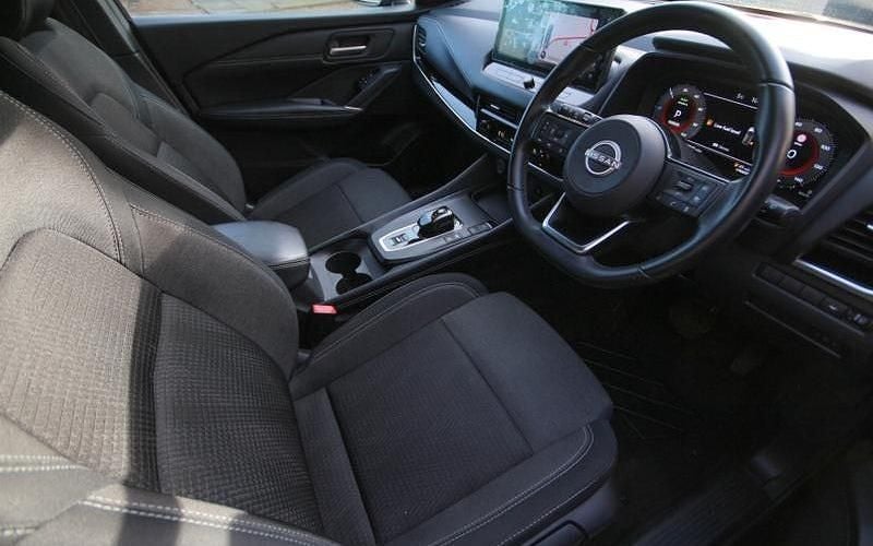 Used Nissan Qashqai N-Connecta 190 HP (139 kW) 2023 Black SUV