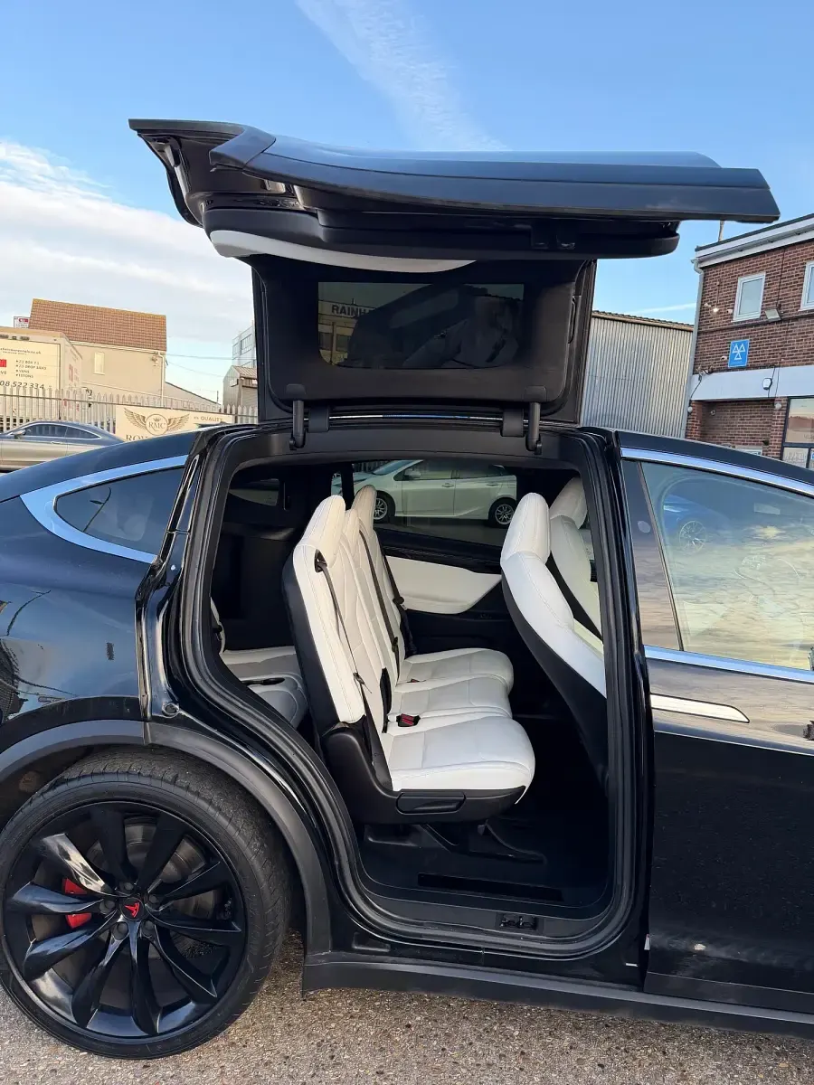 Used Tesla Model X 306 kW (417 HP) 2020 Black SUV