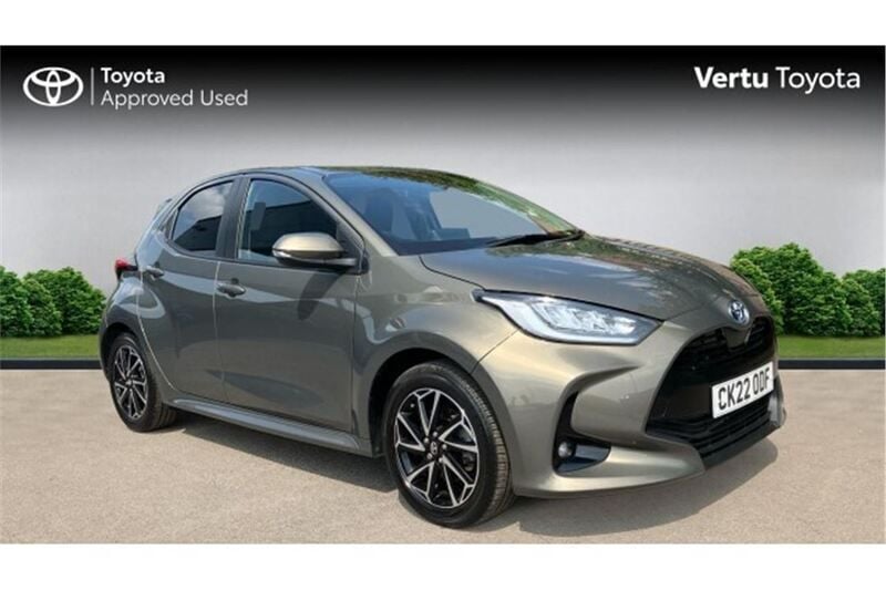 Other Used 2022 Toyota Yaris Hybrid Design Hatchback | £16,939 (Good price) - Image 1/4