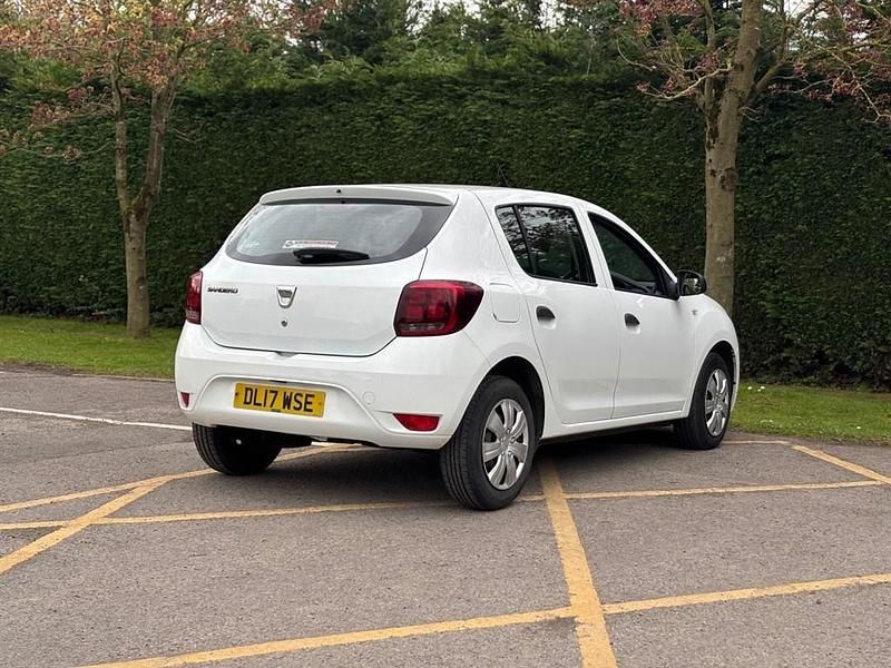 Used Dacia Sandero Ambiance 2017 White Hatchback