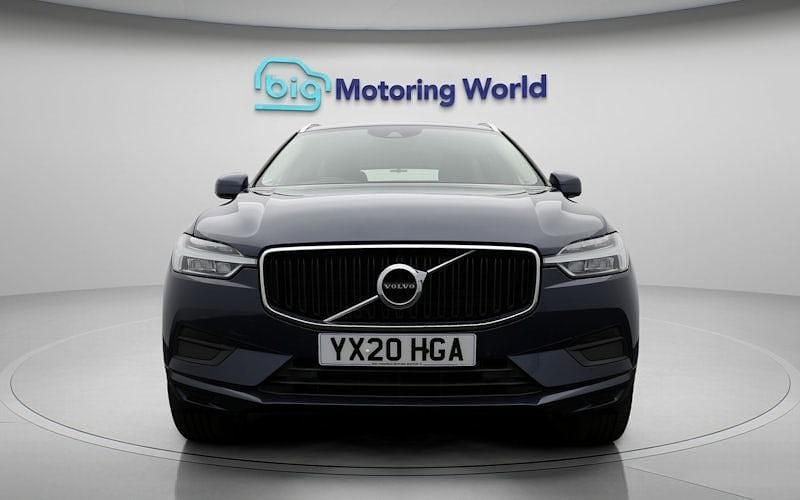Used Volvo XC60 Momentum 190 HP (139 kW) 2020 Blue SUV