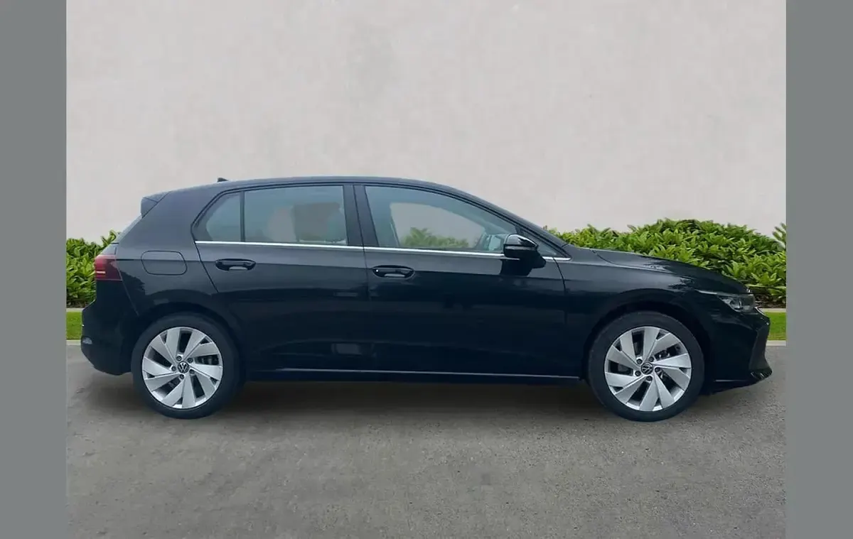 Used VW Golf VIII Style 150 HP (110 kW) 2025 Black Hatchback
