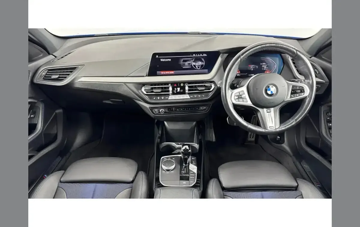 Used BMW 118 M Sport 136 HP (100 kW) 2023 Blue Hatchback
