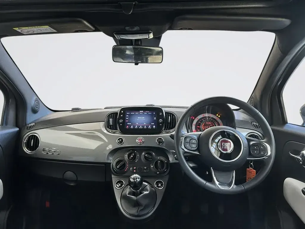 Usado Fiat 500 Dolcevita 70 HP (51 kW) 2022 Cinzento Citadino