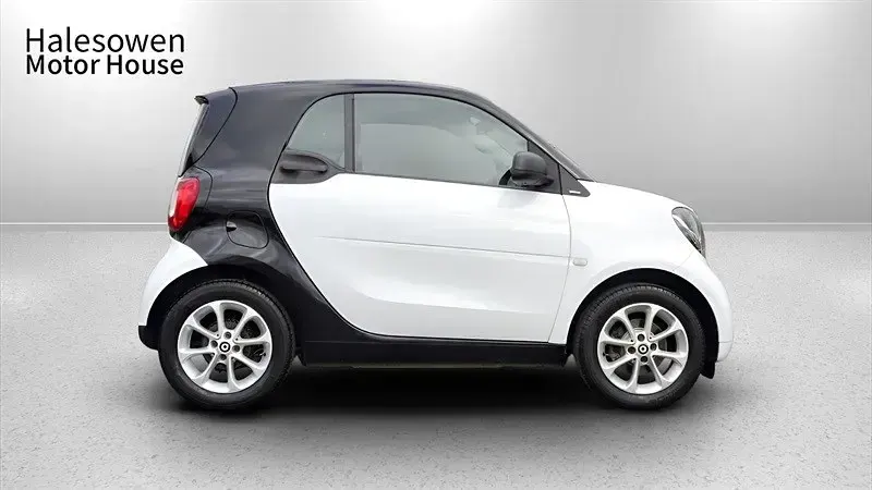 Begagnad Smart ForTwo Coupé Passion 71 HK (52 kW) 2017 Svart Sportkupé