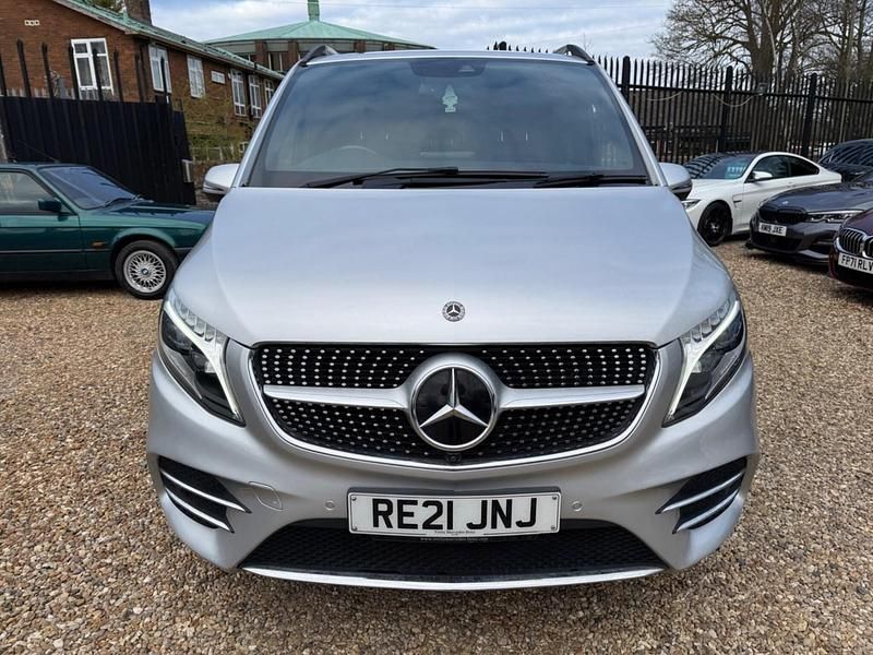 Used Mercedes V220 AMG line 163 HP (119 kW) 2021 Silver MPV