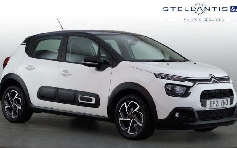 White Used 2021 Citroën C3 PureTech Hatchback | £10,673 (Fair price) - Image 1/4