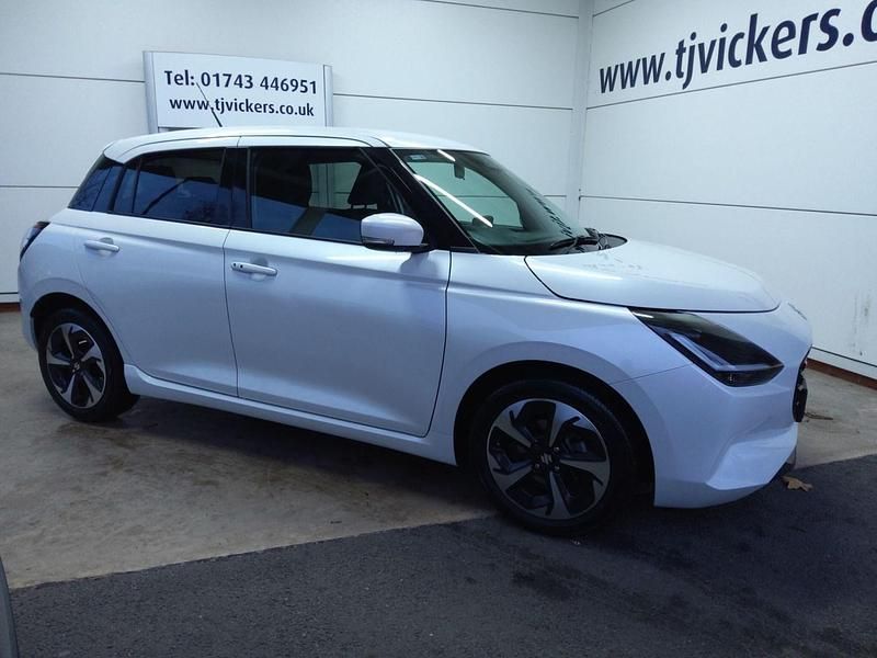 Used Suzuki Swift 82 HP (60 kW) 2025 White Hatchback