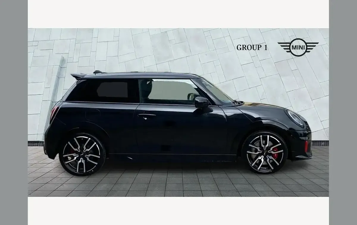 New Mini John Cooper Works 228 HP (167 kW) 2026 Black Hatchback