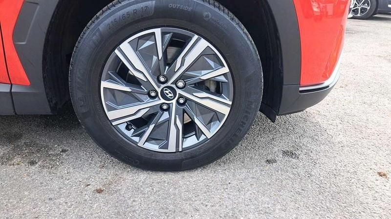 Used Hyundai Tucson SE 150 HP (110 kW) 2023 Red SUV