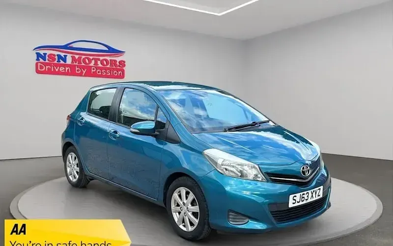 Used Toyota Yaris 69 HP (50 kW) 2013 Hatchback