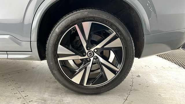 Used Volvo XC90 R-Design 235 HP (172 kW) 2022 SUV