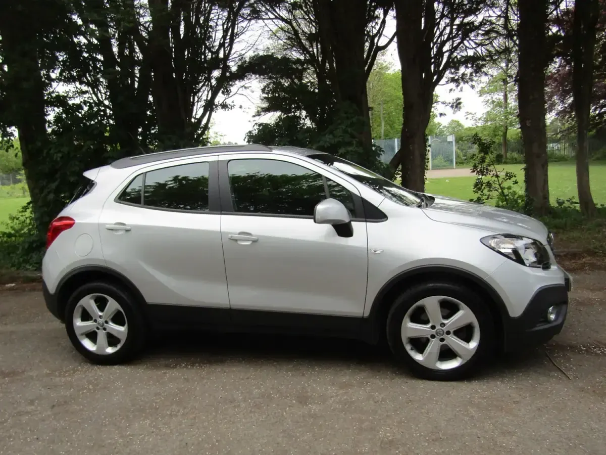 Second-hand Vauxhall Mokka 140 CP (102 kW) 2015 Argintiu SUV