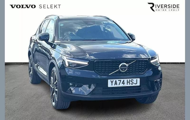 Onyx black Used 2024 Volvo XC40 Ultra SUV | £36,950 (Expensive) - Image 1/4