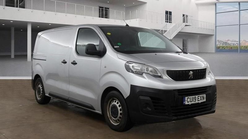 Used Peugeot Expert 2019 Silver Van