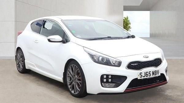 Used Kia ProCeed GT 201 HP (147 kW) 2015 White Hatchback