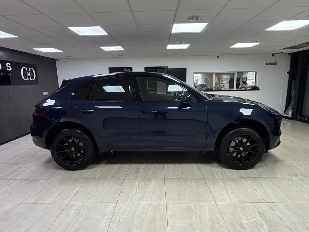 Used Porsche Macan 340 HP (250 kW) 2017 Blue SUV
