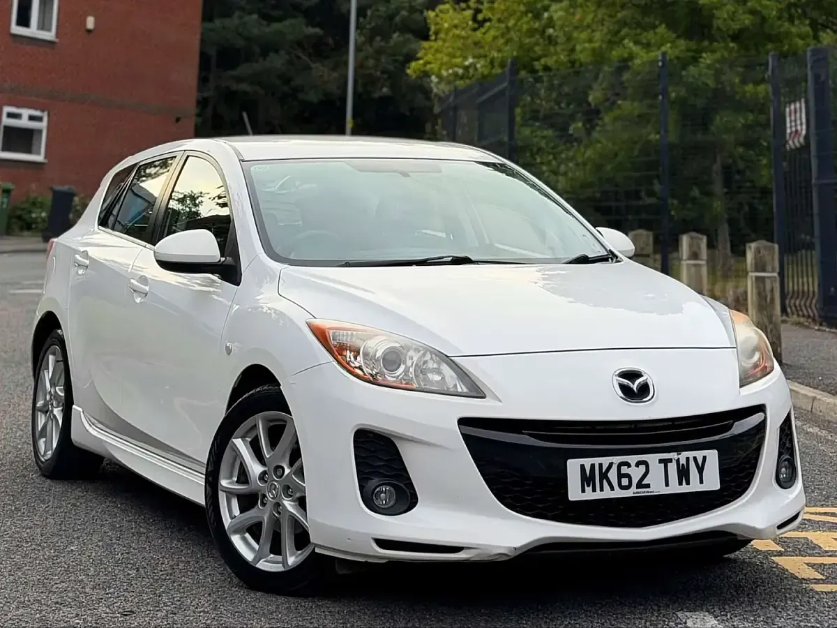 Used Mazda 3 2012 White Hatchback