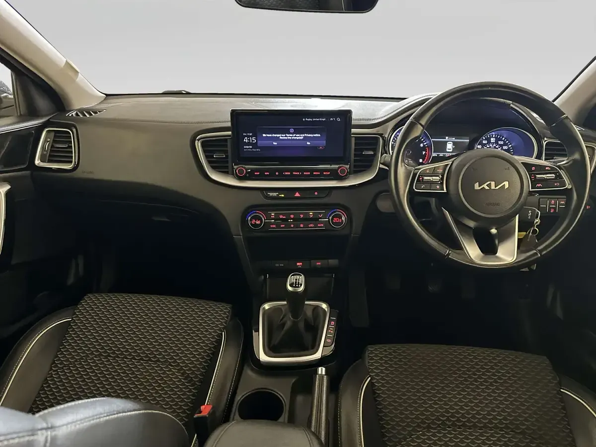Used Kia Ceed 158 HP (116 kW) 2022 Grey Hatchback