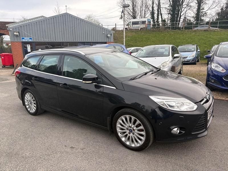 Używany Ford Focus Titanium X 125 KM (91 kW) 2012 Czarny Kombi