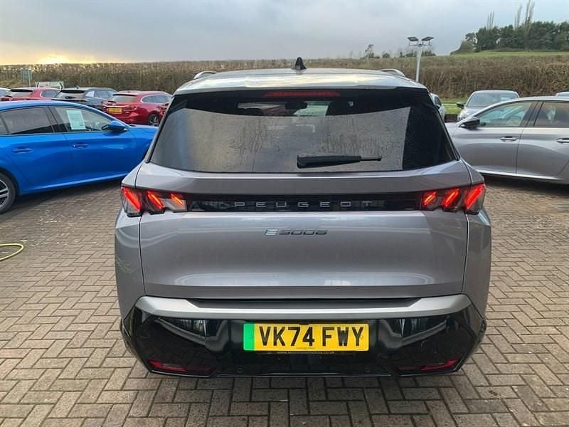 Used Peugeot e-5008 GT 72 kW (99 HP) 2024 SUV