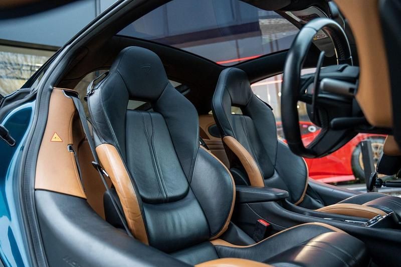 Used McLaren 570GT 2016 Blue