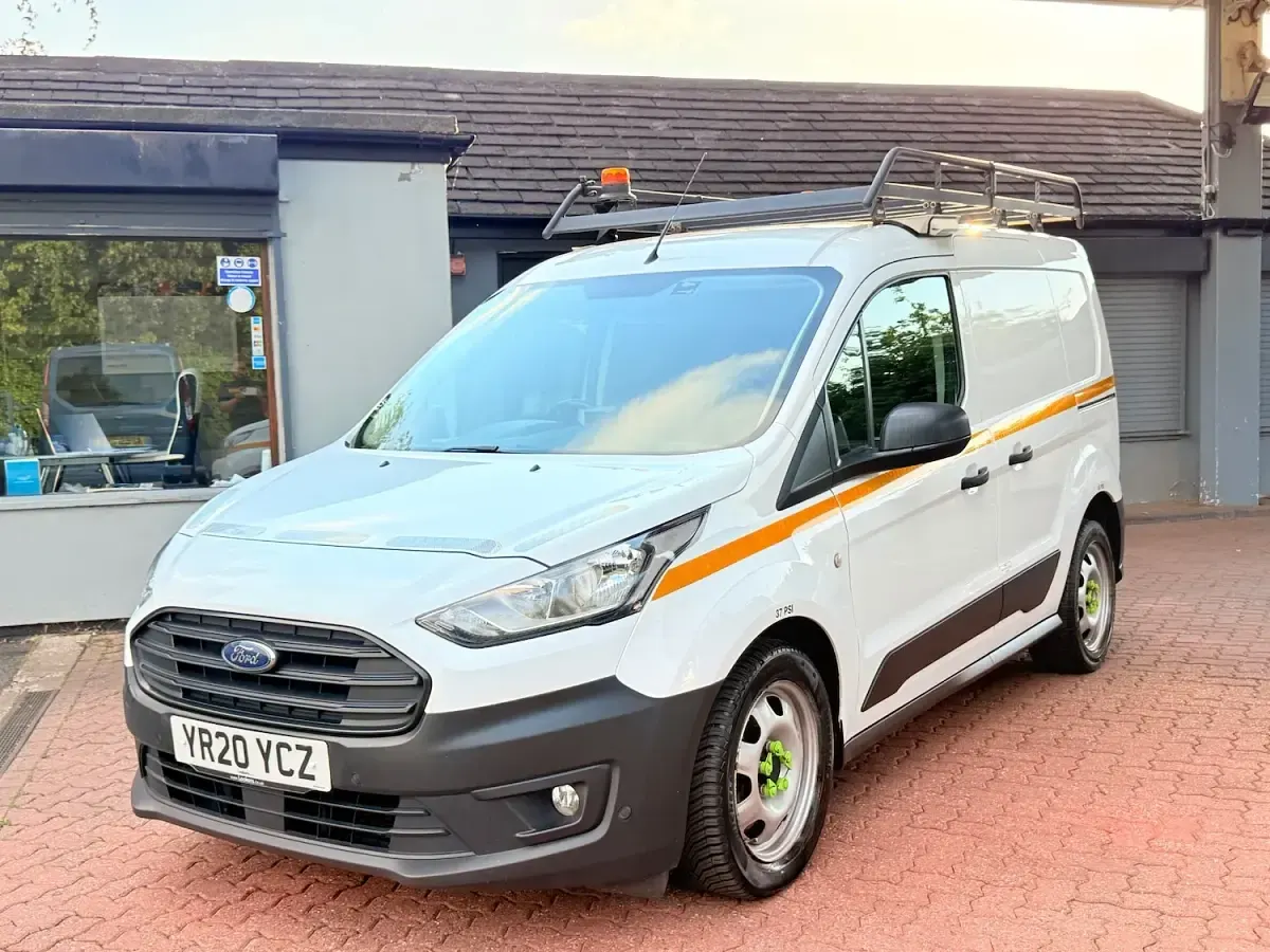 Used Ford Transit Connect 100 HP (73 kW) 2020 White MPV