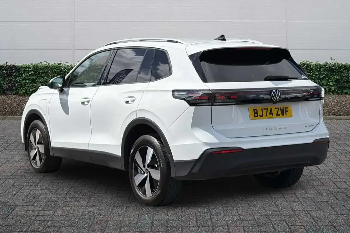 Used VW Tiguan Match 204 HP (150 kW) 2024 White SUV