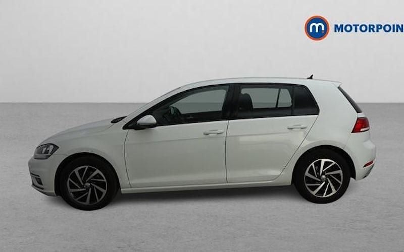 Used VW Golf VII Match 150 HP (110 kW) 2019 White Hatchback