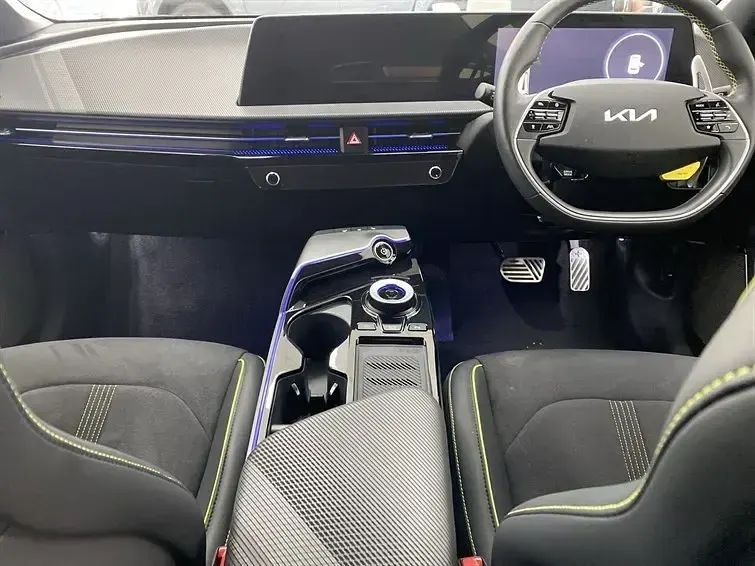 Begagnad Kia EV6 GT 423 kW (576 HK) 2023 Vit SUV
