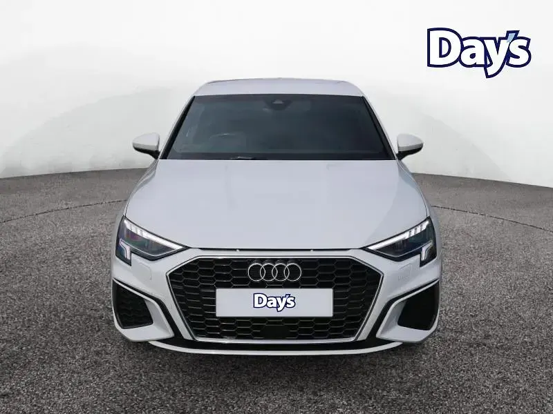 Used Audi A3 Sportback S-Line 150 HP (110 kW) 2022 White Hatchback