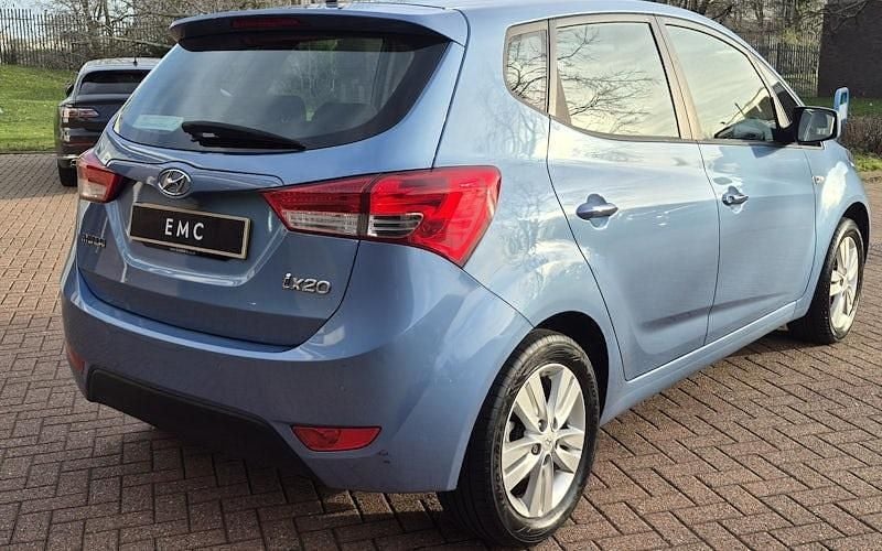 Used Hyundai ix20 Active 90 HP (66 kW) 2015 Hatchback