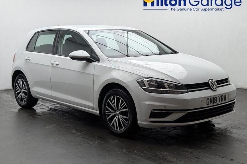 Used VW Golf VII SE 125 HP (91 kW) 2018 White Hatchback