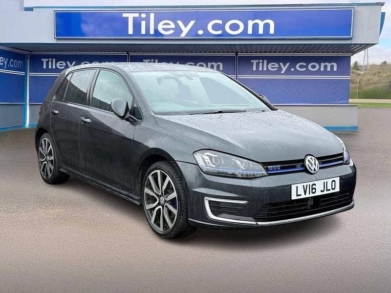 Grey Used 2016 VW Golf VII GTE Hatchback | £8,990 (Fair price) - Image 1/2