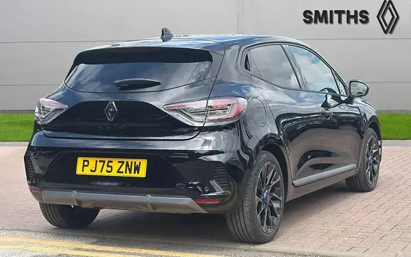 Used Renault Clio Esprit Alpine 143 HP (105 kW) 2025 Diamond black  Hatchback