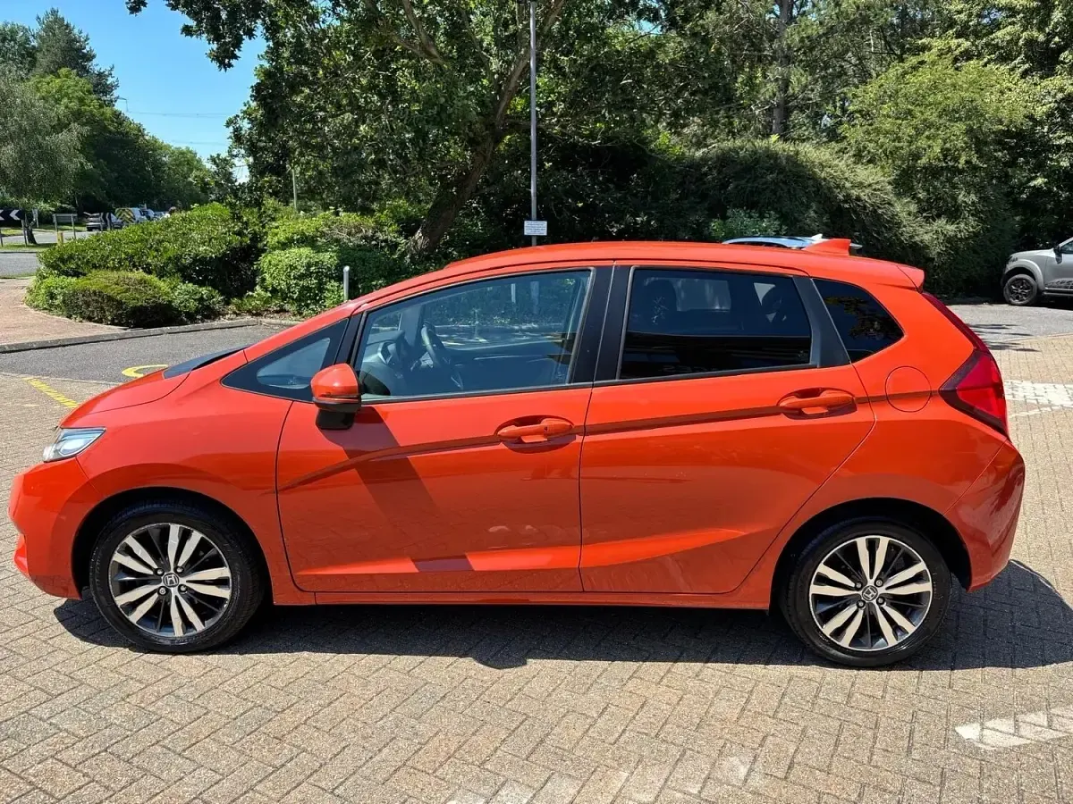 Used Honda Jazz EX 102 HP (75 kW) 2015 Orange Hatchback