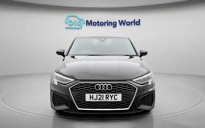 Używany Audi A3 S-Line 110 KM (80 kW) 2024 Sedan/Limuzyna