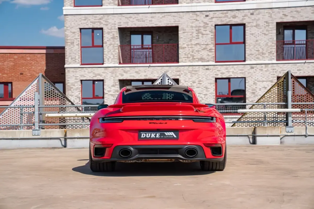 Usado Porsche 911 650 HP (478 kW) 2022 Vermelho Coupé